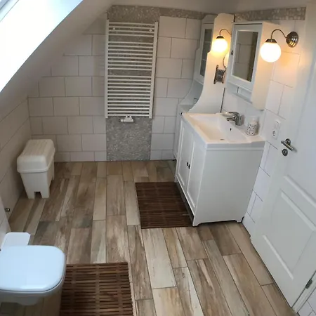 Kinderfreundliche Nemo Fuer 6 Personen Apartment Burg auf Fehmarn